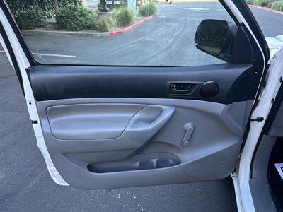 2013 Toyota Tacoma   - Photo 9 - Sacramento, CA 95821