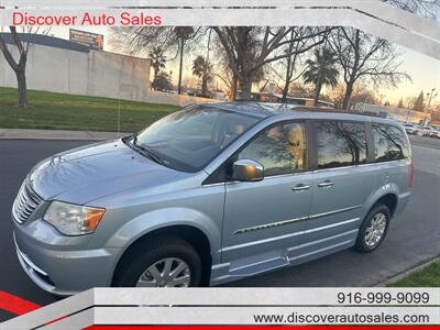 2012 Chrysler Town & Country Handicap Wheelchair accessible van   - Photo 15 - Sacramento, CA 95821