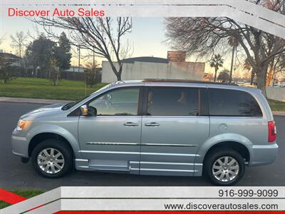 2012 Chrysler Town & Country Handicap Wheelchair accessible van   - Photo 14 - Sacramento, CA 95821