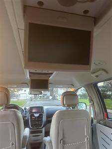 2012 Chrysler Town & Country Handicap Wheelchair accessible van   - Photo 26 - Sacramento, CA 95821