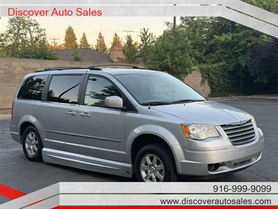 2009 Chrysler Town & Country Touring HANDICAP WHEELCHAIR ACCESSIBLE VAN - Photo 6 - Sacramento, CA 95821