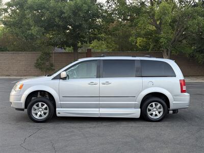 2009 Chrysler Town & Country Touring HANDICAP WHEELCHAIR ACCESSIBLE VAN - Photo 10 - Sacramento, CA 95821