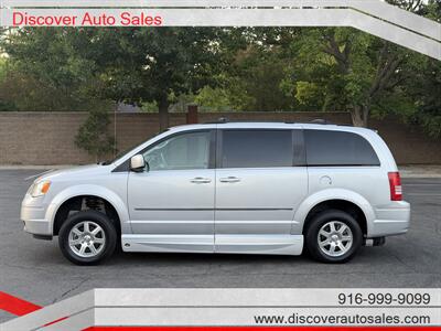 2009 Chrysler Town & Country Touring HANDICAP WHEELCHAIR ACCESSIBLE VAN - Photo 9 - Sacramento, CA 95821