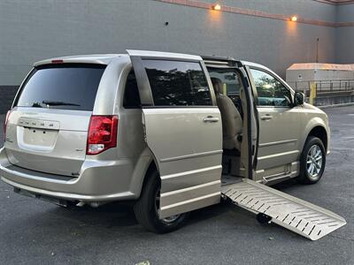 2015 Dodge Grand Caravan SXT  HANDICAP WHEELCHAIR ACCESSIBLE VAN - Photo 15 - Sacramento, CA 95821