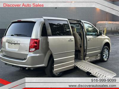 2015 Dodge Grand Caravan SXT  HANDICAP WHEELCHAIR ACCESSIBLE VAN - Photo 15 - Sacramento, CA 95821