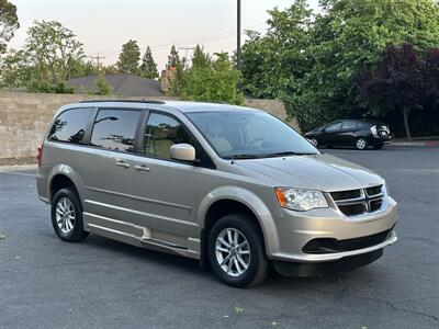 2015 Dodge Grand Caravan SXT  HANDICAP WHEELCHAIR ACCESSIBLE VAN - Photo 3 - Sacramento, CA 95821