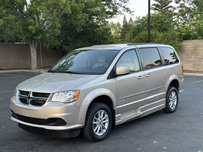 2015 Dodge Grand Caravan SXT  HANDICAP WHEELCHAIR ACCESSIBLE VAN - Photo 6 - Sacramento, CA 95821
