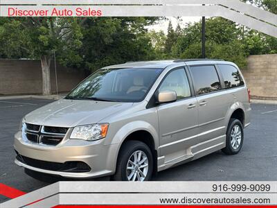 2015 Dodge Grand Caravan SXT  HANDICAP WHEELCHAIR ACCESSIBLE VAN - Photo 6 - Sacramento, CA 95821