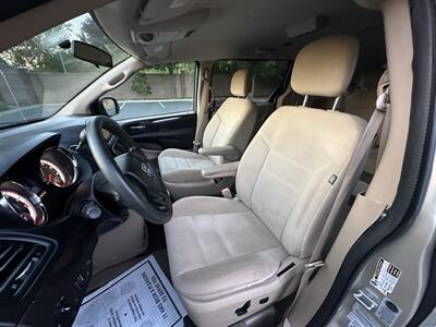 2015 Dodge Grand Caravan SXT  HANDICAP WHEELCHAIR ACCESSIBLE VAN - Photo 9 - Sacramento, CA 95821