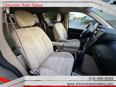 2015 Dodge Grand Caravan SXT  HANDICAP WHEELCHAIR ACCESSIBLE VAN - Photo 12 - Sacramento, CA 95821