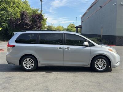 2014 Toyota Sienna XLE 8-Passenger - Photo 6 - Sacramento, CA 95821