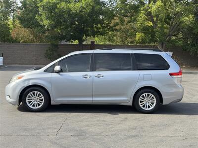2014 Toyota Sienna XLE 8-Passenger - Photo 2 - Sacramento, CA 95821