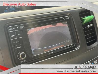 2014 Toyota Sienna XLE 8-Passenger - Photo 17 - Sacramento, CA 95821
