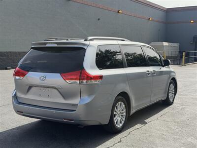 2014 Toyota Sienna XLE 8-Passenger - Photo 5 - Sacramento, CA 95821