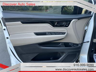 2022 Honda Odyssey Touring HANDICAP WHEELCHAIR ACCESSIBLE VAN - Photo 17 - Sacramento, CA 95821