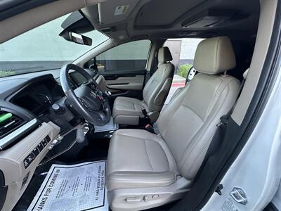 2022 Honda Odyssey Touring HANDICAP WHEELCHAIR ACCESSIBLE VAN - Photo 20 - Sacramento, CA 95821