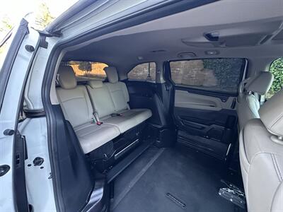 2022 Honda Odyssey Touring HANDICAP WHEELCHAIR ACCESSIBLE VAN - Photo 14 - Sacramento, CA 95821