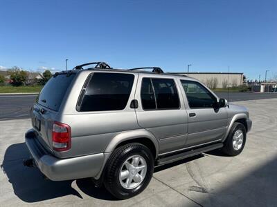 2001 Nissan Pathfinder SE   - Photo 9 - Sacramento, CA 95821