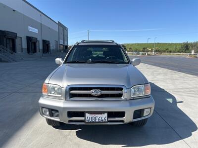 2001 Nissan Pathfinder SE  