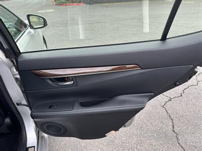 2014 Lexus ES 350   - Photo 16 - Sacramento, CA 95821