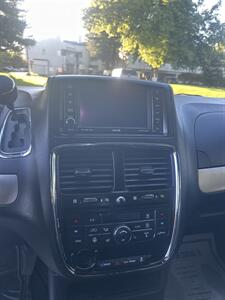 2013 Dodge Grand Caravan R/T  HANDICAP WHEELCHAIR ACCESSIBLE VAN - Photo 19 - Sacramento, CA 95821