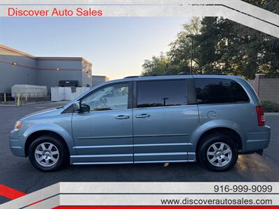 2010 Chrysler Town & Country Touring  HANDICAP WHEELCHAIR ACCESSIBLE VAN - Photo 6 - Sacramento, CA 95821