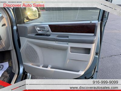 2010 Chrysler Town & Country Touring  HANDICAP WHEELCHAIR ACCESSIBLE VAN - Photo 12 - Sacramento, CA 95821