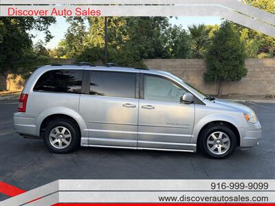 2008 Chrysler Town & Country Touring  HANDICAP WHEELCHAIR ACCESSIBLE VAN - Photo 9 - Sacramento, CA 95821