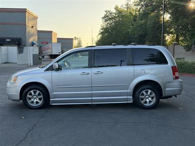 2008 Chrysler Town & Country Touring  HANDICAP WHEELCHAIR ACCESSIBLE VAN - Photo 6 - Sacramento, CA 95821