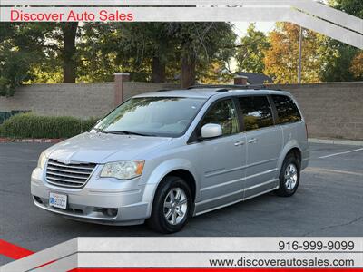 2008 Chrysler Town & Country Touring  HANDICAP WHEELCHAIR ACCESSIBLE VAN - Photo 4 - Sacramento, CA 95821