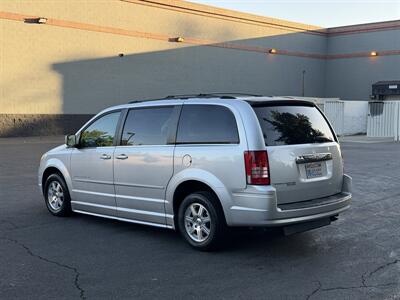 2008 Chrysler Town & Country Touring  HANDICAP WHEELCHAIR ACCESSIBLE VAN - Photo 7 - Sacramento, CA 95821