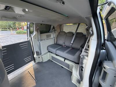 2008 Chrysler Town & Country Touring  HANDICAP WHEELCHAIR ACCESSIBLE VAN - Photo 21 - Sacramento, CA 95821