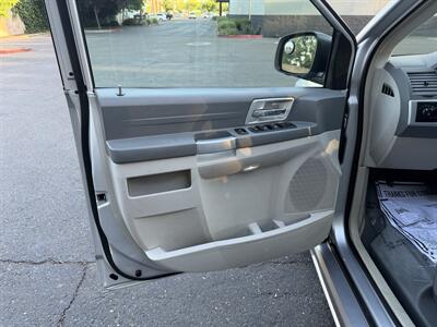2008 Chrysler Town & Country Touring  HANDICAP WHEELCHAIR ACCESSIBLE VAN - Photo 22 - Sacramento, CA 95821