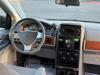 2008 Chrysler Town & Country Touring  HANDICAP WHEELCHAIR ACCESSIBLE VAN - Photo 18 - Sacramento, CA 95821