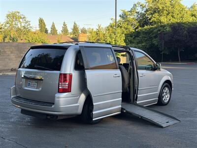 2008 Chrysler Town & Country Touring  HANDICAP WHEELCHAIR ACCESSIBLE VAN - Photo 4 - Sacramento, CA 95821