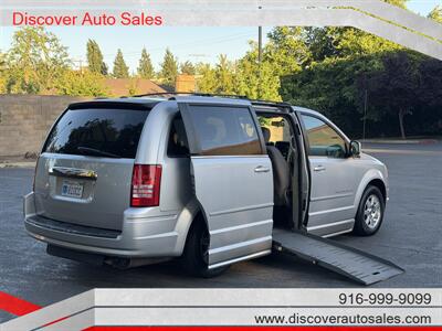 2008 Chrysler Town & Country Touring  HANDICAP WHEELCHAIR ACCESSIBLE VAN - Photo 3 - Sacramento, CA 95821