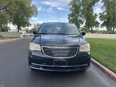 2014 Chrysler Town & Country Touring  HANDICAP WHEELCHAIR ACCESSIBLE VAN - Photo 5 - Sacramento, CA 95821