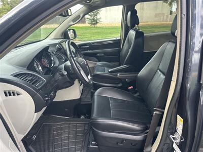 2014 Chrysler Town & Country Touring  HANDICAP WHEELCHAIR ACCESSIBLE VAN - Photo 15 - Sacramento, CA 95821