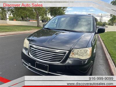 2014 Chrysler Town & Country Touring  HANDICAP WHEELCHAIR ACCESSIBLE VAN - Photo 12 - Sacramento, CA 95821