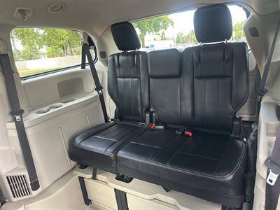 2014 Chrysler Town & Country Touring  HANDICAP WHEELCHAIR ACCESSIBLE VAN - Photo 18 - Sacramento, CA 95821