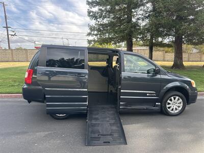 2014 Chrysler Town & Country Touring  HANDICAP WHEELCHAIR ACCESSIBLE VAN - Photo 2 - Sacramento, CA 95821
