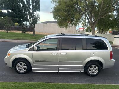 2010 Dodge Grand Caravan SXT  HANDICAP WHEELCHAIR ACCESSIBLE VAN - Photo 11 - Sacramento, CA 95821