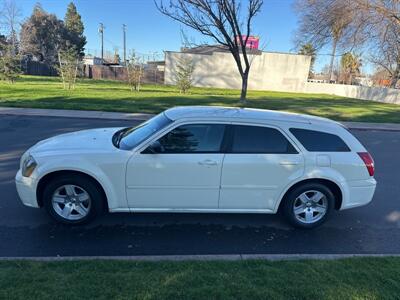 2005 Dodge Magnum SXT   - Photo 7 - Sacramento, CA 95821