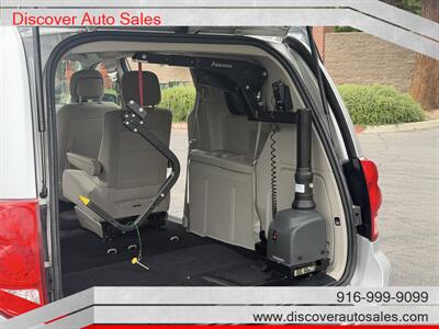 2012 Dodge Grand Caravan SXT  HANDICAP WHEELCHAIR ACCESSIBLE VAN - Photo 20 - Sacramento, CA 95821