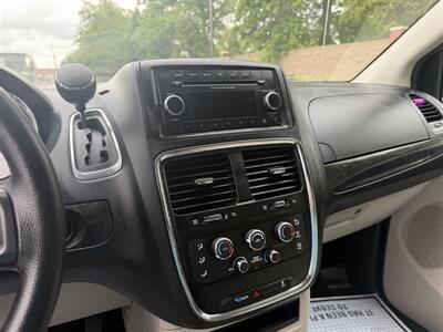 2012 Dodge Grand Caravan SXT  HANDICAP WHEELCHAIR ACCESSIBLE VAN - Photo 22 - Sacramento, CA 95821
