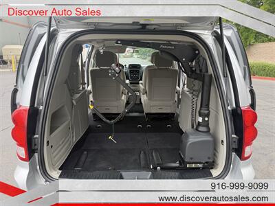 2012 Dodge Grand Caravan SXT  HANDICAP WHEELCHAIR ACCESSIBLE VAN - Photo 17 - Sacramento, CA 95821