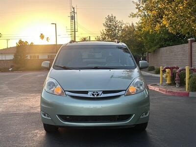 2008 Toyota Sienna XLE  Handicap wheelchair accessible van - Photo 9 - Sacramento, CA 95821