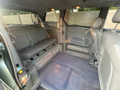 2008 Toyota Sienna XLE  Handicap wheelchair accessible van - Photo 11 - Sacramento, CA 95821