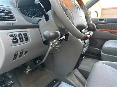 2008 Toyota Sienna XLE  Handicap wheelchair accessible van - Photo 20 - Sacramento, CA 95821