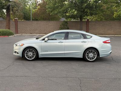 2013 Ford Fusion Hybrid SE   - Photo 2 - Sacramento, CA 95821